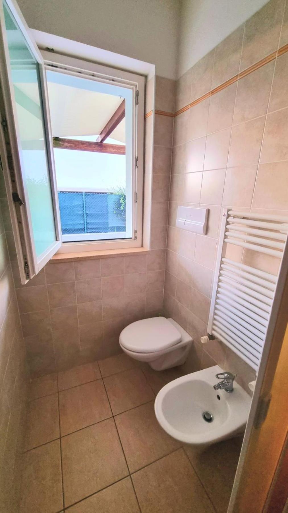 Appartamenti Mac, Trilocali Vicino Al Mare Con Posto Auto Marcelli Exterior foto